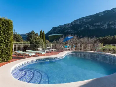 PoolOfHouse