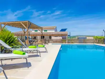 PoolOfHouse