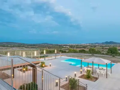 PoolOfHouse