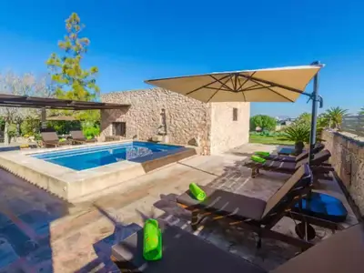 PoolOfHouse