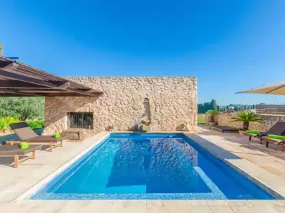PoolOfHouse