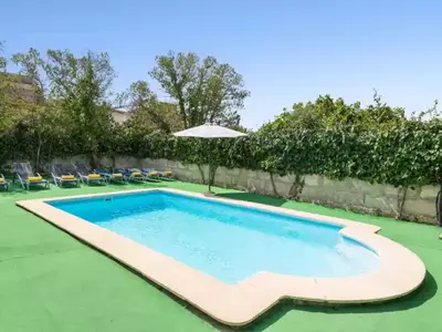 PoolOfHouse
