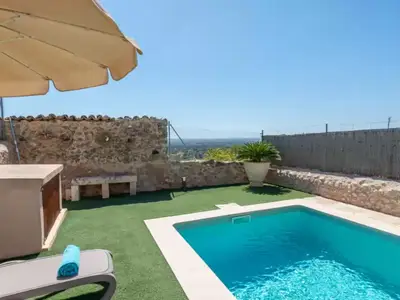 PoolOfHouse