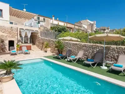 PoolOfHouse