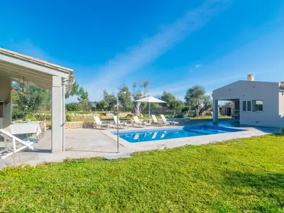 PoolOfHouse