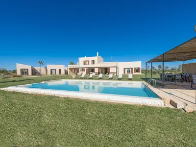 PoolOfHouse