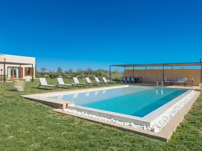 PoolOfHouse