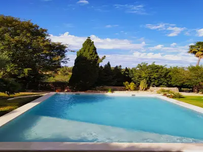 PoolOfHouse