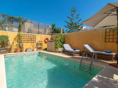 PoolOfHouse