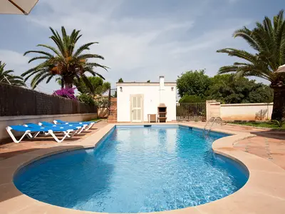 PoolOfHouse