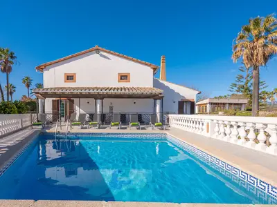 PoolOfHouse