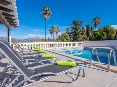 PoolOfHouse
