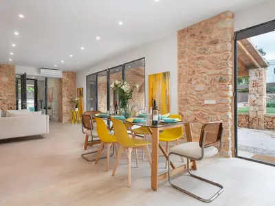 DiningRoom