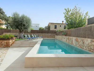 PoolOfHouse