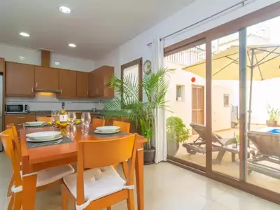 DiningRoom