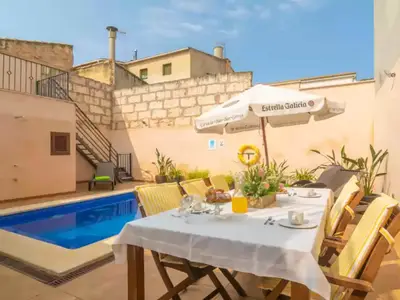 PoolOfHouse
