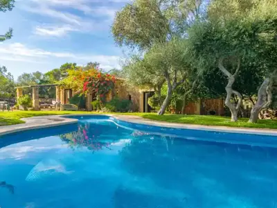 PoolOfHouse