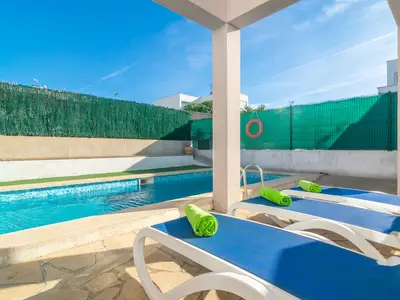 PoolOfHouse