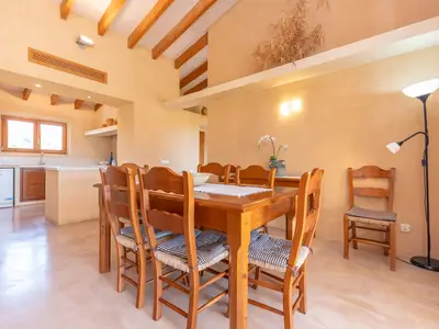 DiningRoom