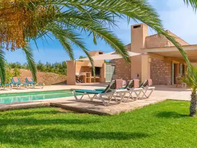 PoolOfHouse