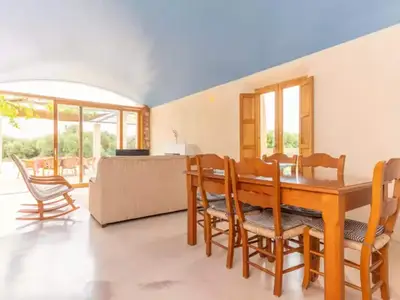 DiningRoom