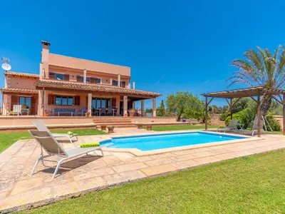 Villa für 7 Personen (22 m²) in S'Illot-Cala Morlanda 1/10