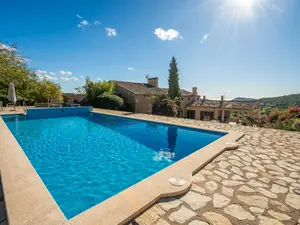 PoolOfHouse