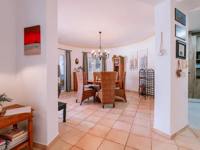 DiningRoom