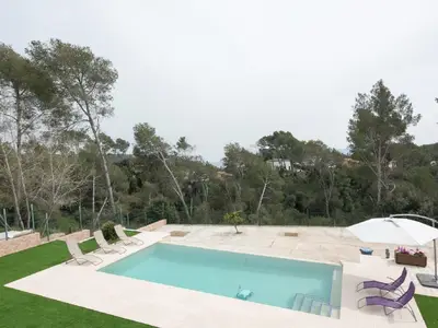 PoolOfHouse