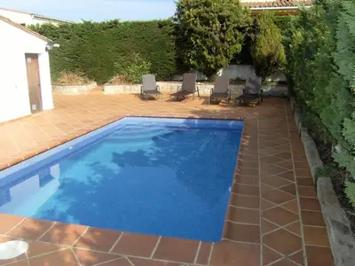 PoolOfHouse