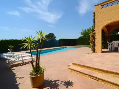 PoolOfHouse