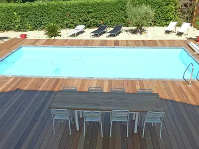 PoolOfHouse