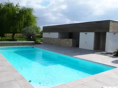 PoolOfHouse