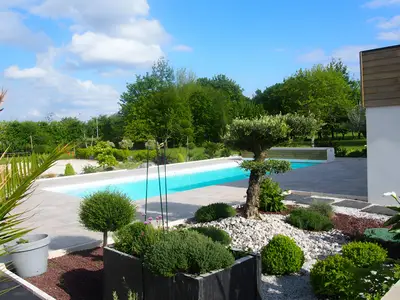 PoolOfHouse
