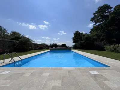 PoolOfHouse