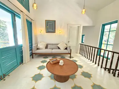 PoolOfHouse