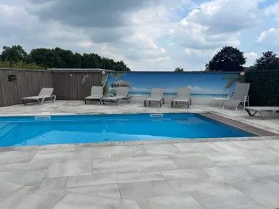PoolOfHouse