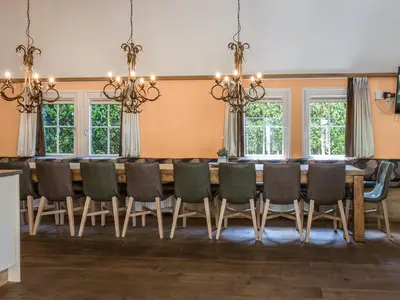 DiningRoom