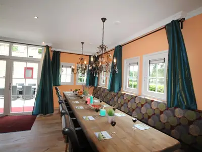DiningRoom