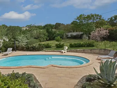 PoolOfHouse