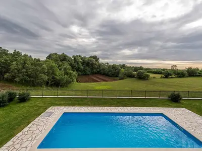 Villa für 8 Personen (180 m²) in Bašići 4/10