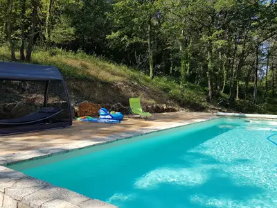 PoolOfHouse