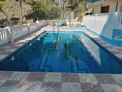 PoolOfHouse
