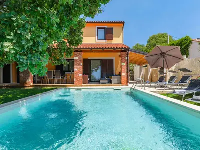 Villa für 8 Personen (130 m²) in Bacva 1/10