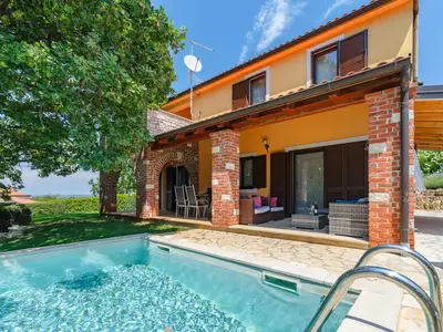 Villa für 8 Personen (130 m²) in Bacva 3/10