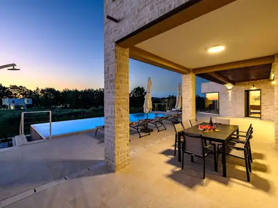 Villa für 8 Personen (271 m²) in Vranje Selo 5/10