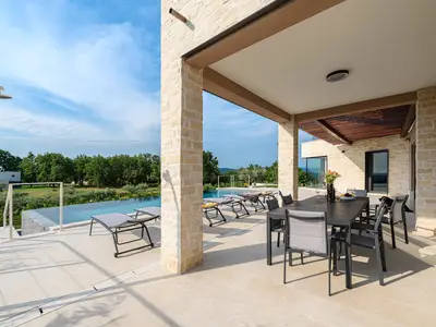 Villa für 8 Personen (271 m²) in Vranje Selo 10/10