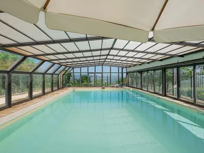 PoolOfHouse