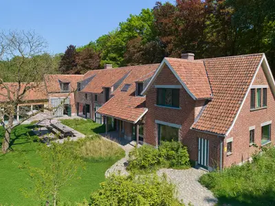 Außenseite Ferienhaus [Sommer]