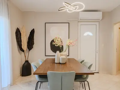 DiningRoom